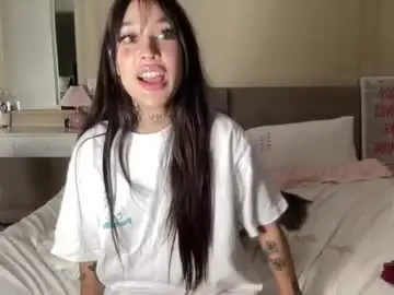 Itshelltai  live sex cam