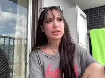 Itshelltai  live sex cam