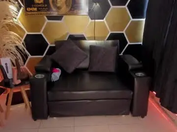 Katia_high  live sex cam