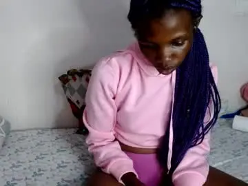 Kirah_hot  live sex cam
