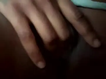 Kum4kyein  live sex cam
