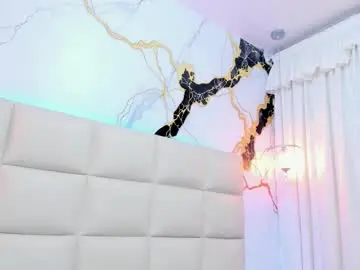 Lia_sexx1  live sex cam