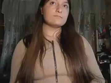 Mathildayarger  live sex cam