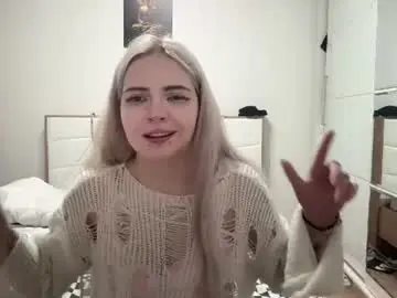 Mathildayarger  live sex cam
