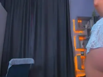 Mirabrunette  live sex cam
