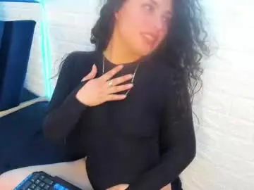 T_o_t_y  live sex cam