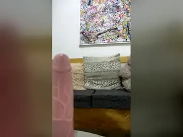 Bigboorylolo  live sex cam