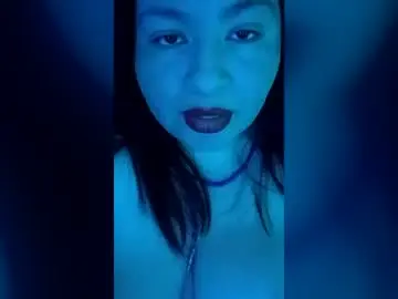 Chris11223344555  live sex cam