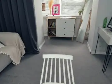 Dolorespouche  live sex cam