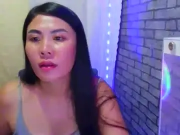 Hot_marilou  live sex cam