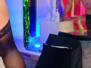 Lilyybigass  live sex cam