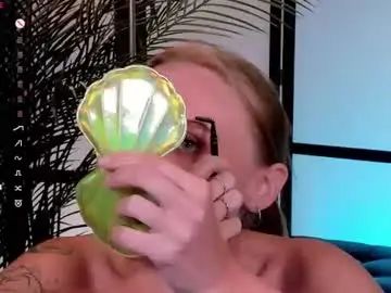 Lushcherry  live sex cam