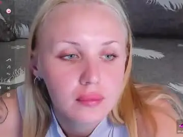 Lushcherry  live sex cam