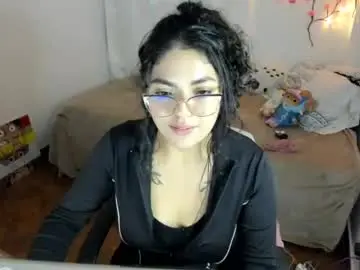 Moralesmartinezlaura11  live sex cam