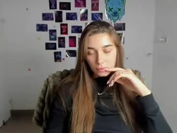 Mysticamelia  live sex cam