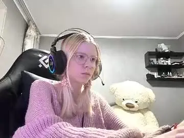 Odiliahancey  live sex cam