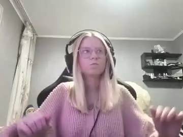 Odiliahancey  live sex cam