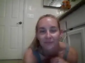Piercedsahm  live sex cam