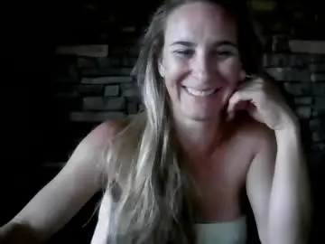 Piercedsahm  live sex cam