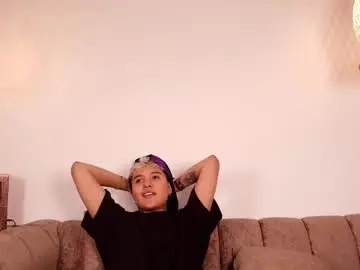 Suzuwolf_dim  live sex cam