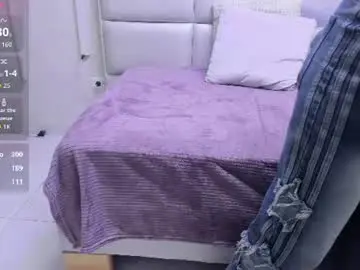 Xara_u  live sex cam