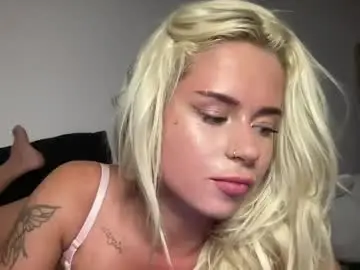Allanarey151  live sex cam