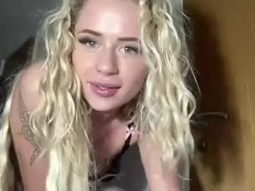 Allanarey151  live sex cam