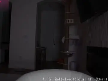 Daintybabyelle  live sex cam