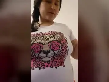 Daniela_sexy34  live sex cam