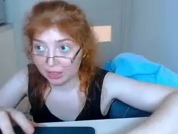 Kira_foxy_  live sex cam