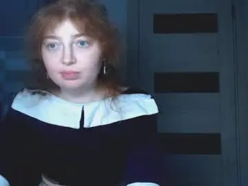 Kira_foxy_  live sex cam