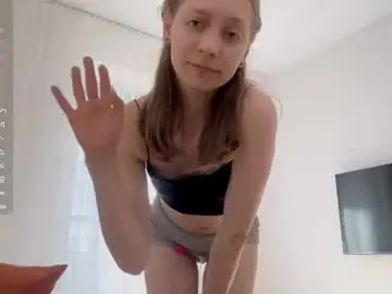 Kyragraise  live sex cam