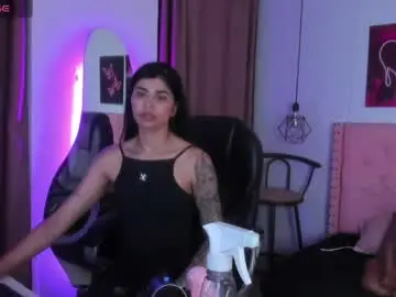 Mia__star1  live sex cam