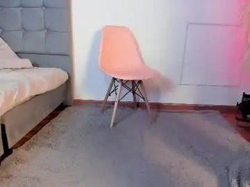 Naia_cruzz  live sex cam