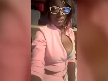 Nivea_nights  live sex cam