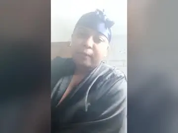 Poppymabetoa  live sex cam