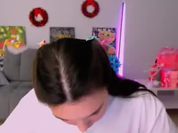 Queenofthesense  live sex cam