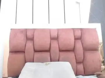 Arianna_pearl  live sex cam