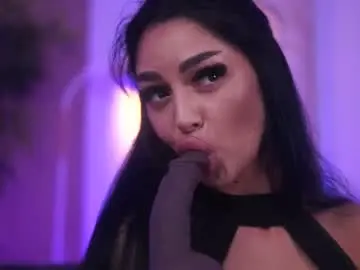 Blackclover_x  live sex cam