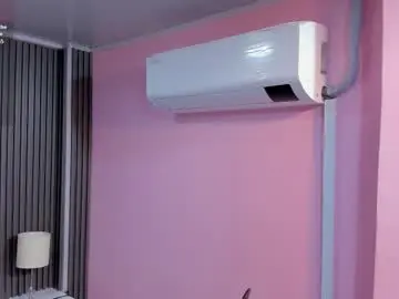 Clawdeen__wolf  live sex cam