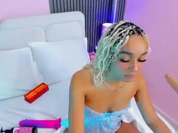 Clawdeen__wolf  live sex cam