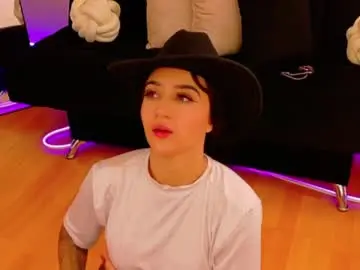 Emmyevans1  live sex cam