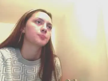 Holy_juli2  live sex cam