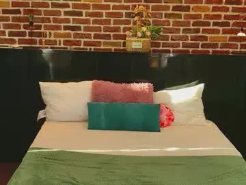 Megansin69  live sex cam