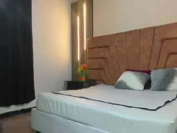 Melany_kirana  live sex cam