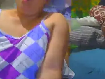 Prettynhing  live sex cam