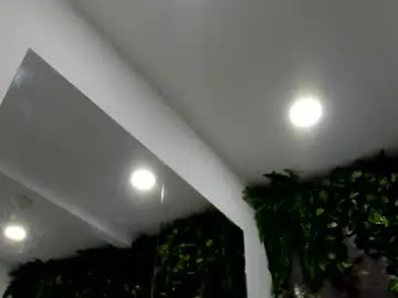 Samantha_milfs  live sex cam