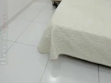 Skinny_alya  live sex cam