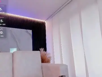 Venus_cooperr  live sex cam