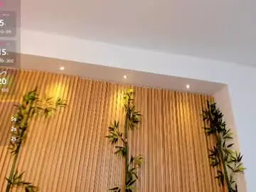 Venus_cooperr  live sex cam